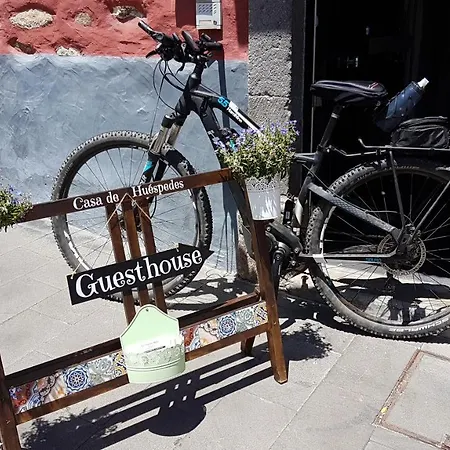Flatguest La Casona Roja 펜션 *
