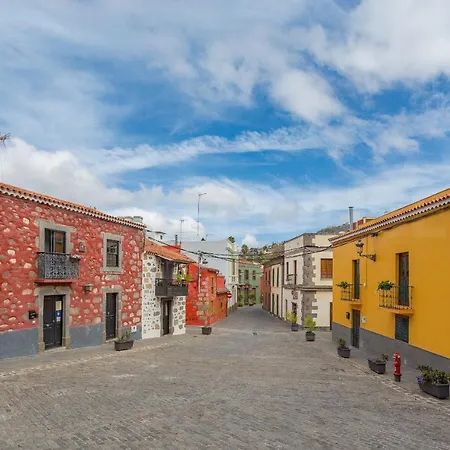 Feriehus Flatguest La Casona Roja *