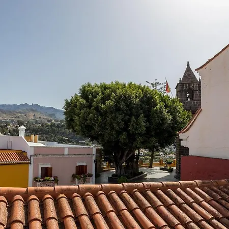 Flatguest La Casona Roja * Santa Brigida (Gran Canaria)