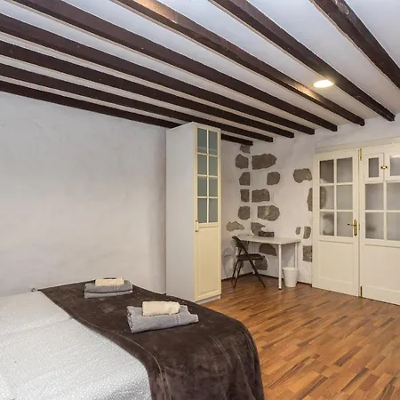 Feriehus Flatguest La Casona Roja Santa Brígida