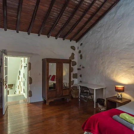 Flatguest La Casona Roja *